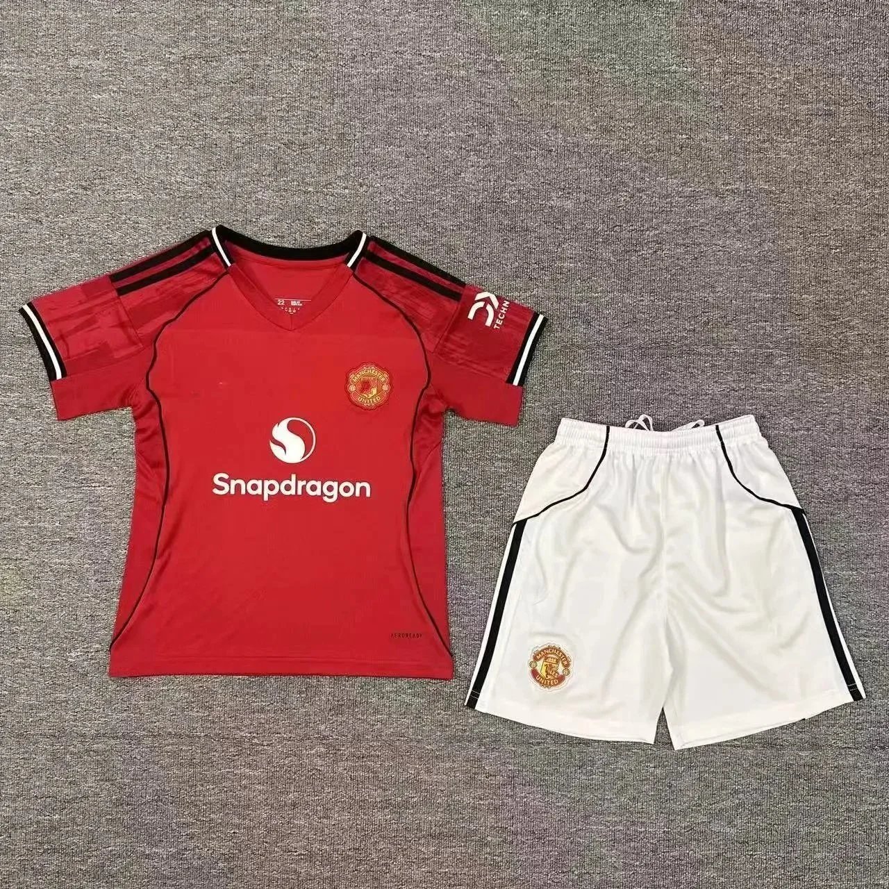 Puma x KidSuper Manchester City 2025/26 Special Edition Kit Set White