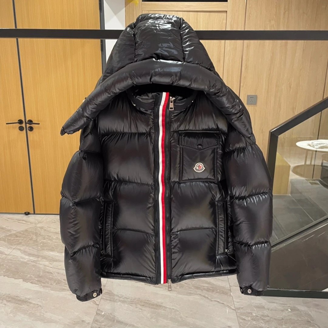 Moncler Montbeliard Short Down Jacket Black