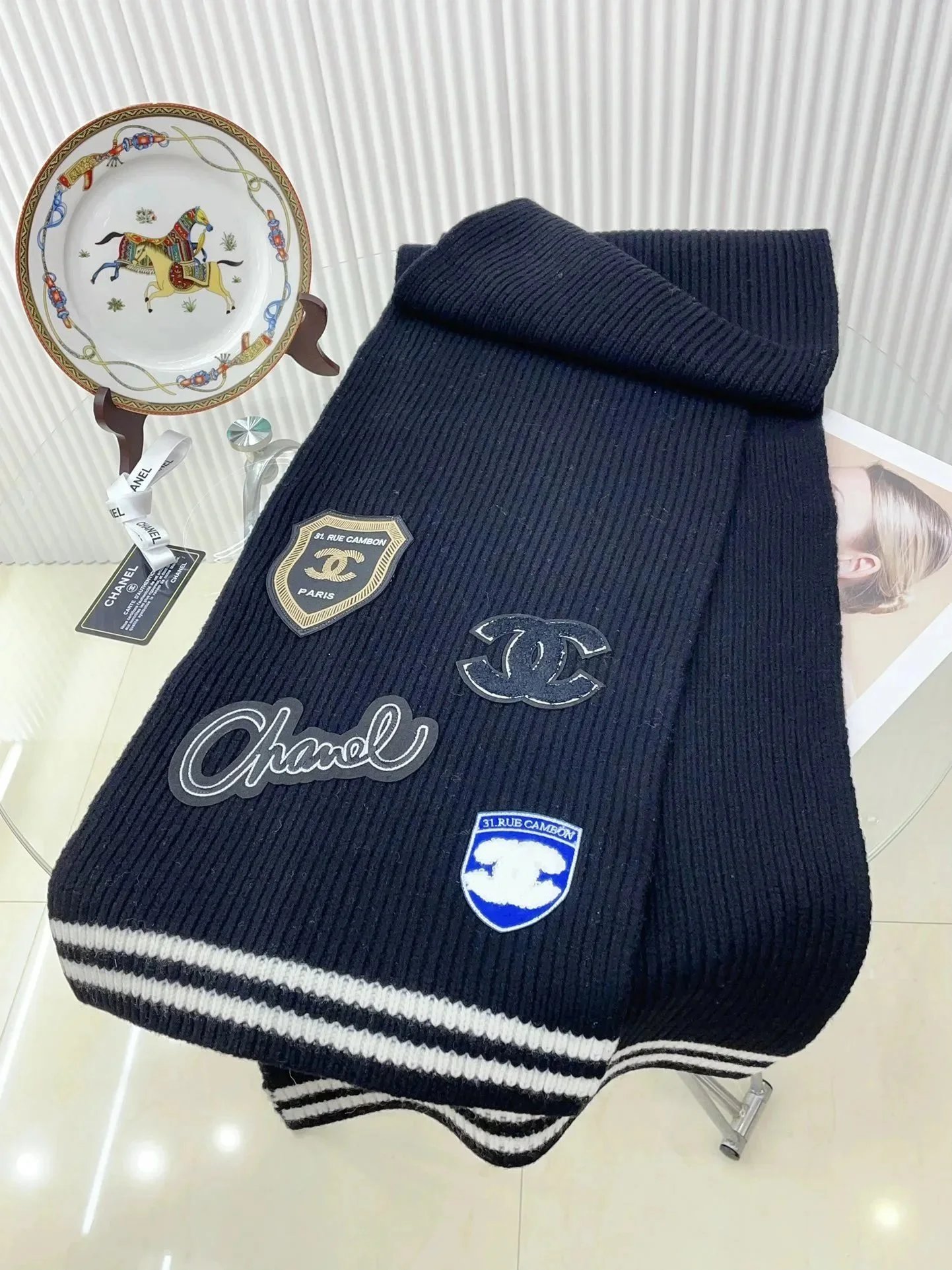 Chanel CC Logo Cashmere Knit Scarf Black White
