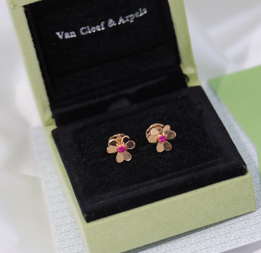 Van Cleef & Arpels Vintage Alhambra Onyx Earrings