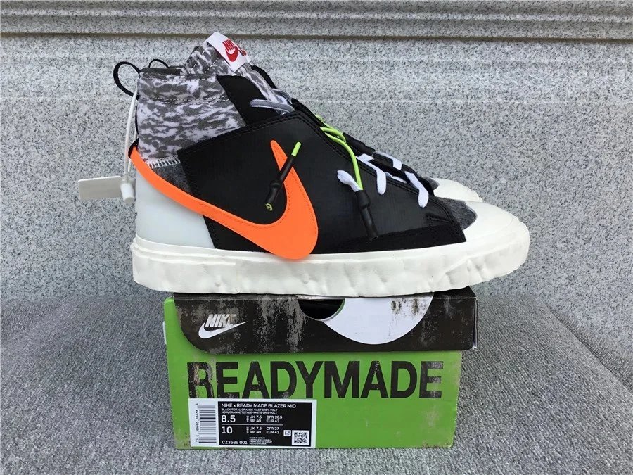 Nike x sacai VaporWaffle 'Sesame Blue Void'
