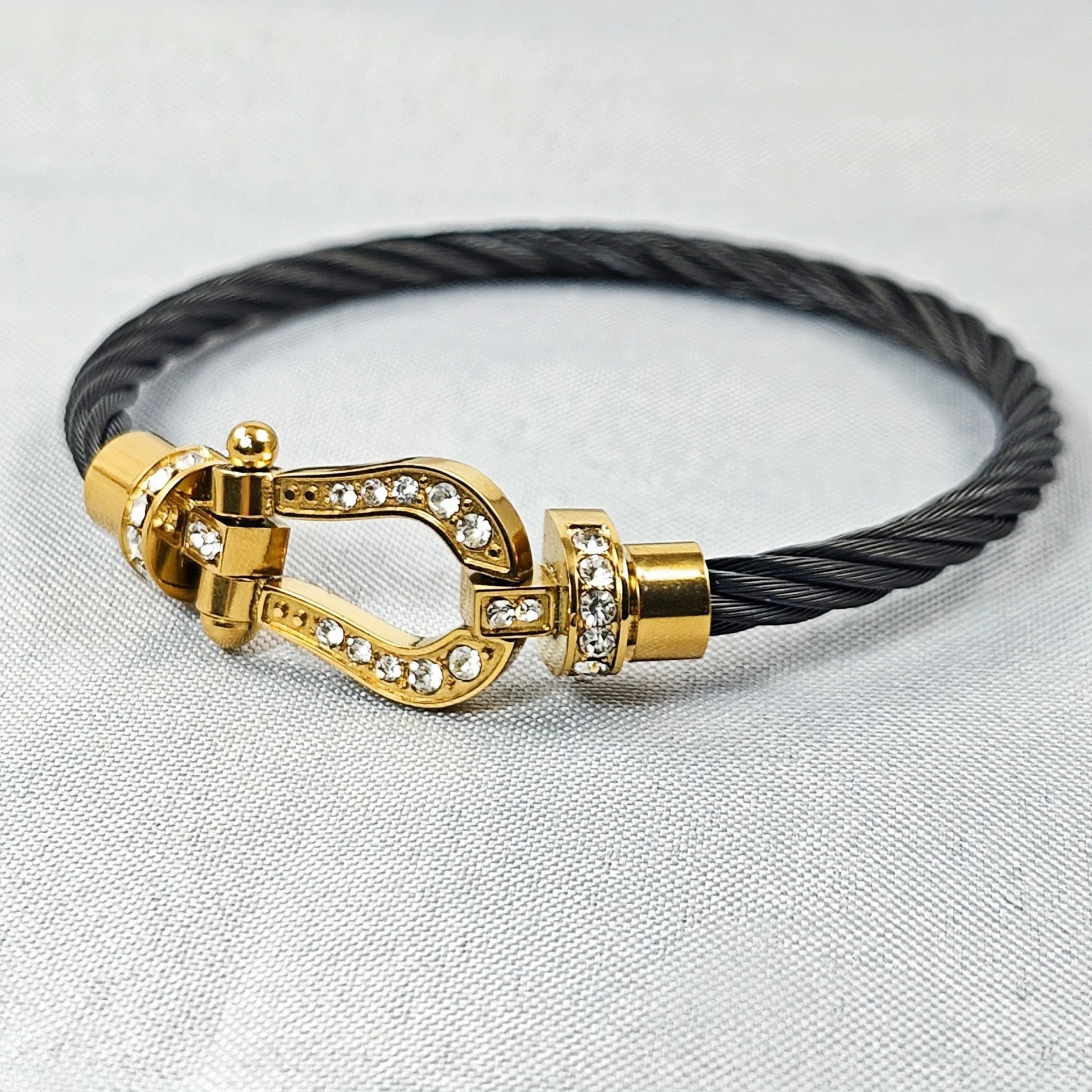 FRED Force 10 Bracelet White Gold Diamond Pavé Buckle with Steel Cable