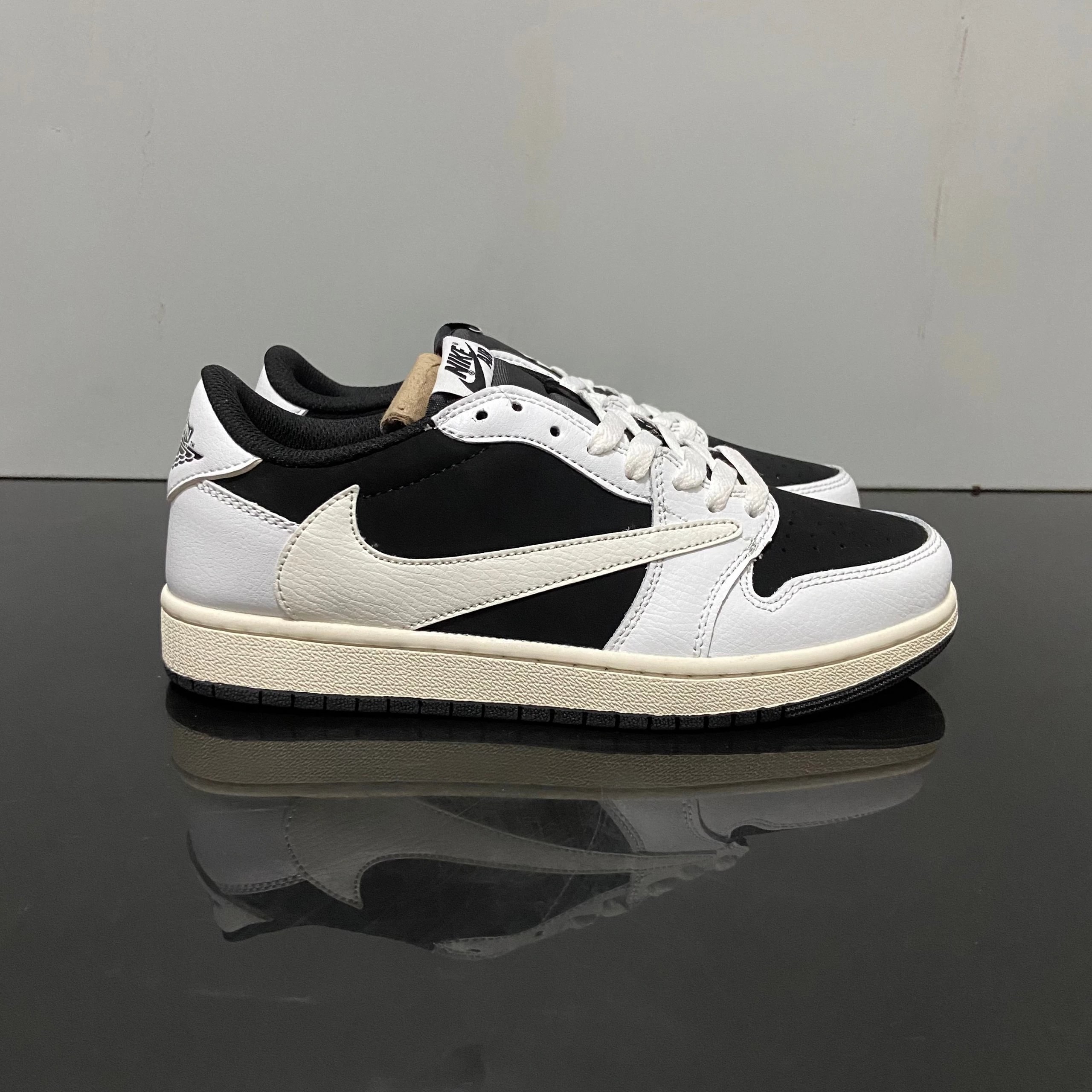 Travis Scott x Air Jordan 1 Retro Low OG SP 'Sail Black'