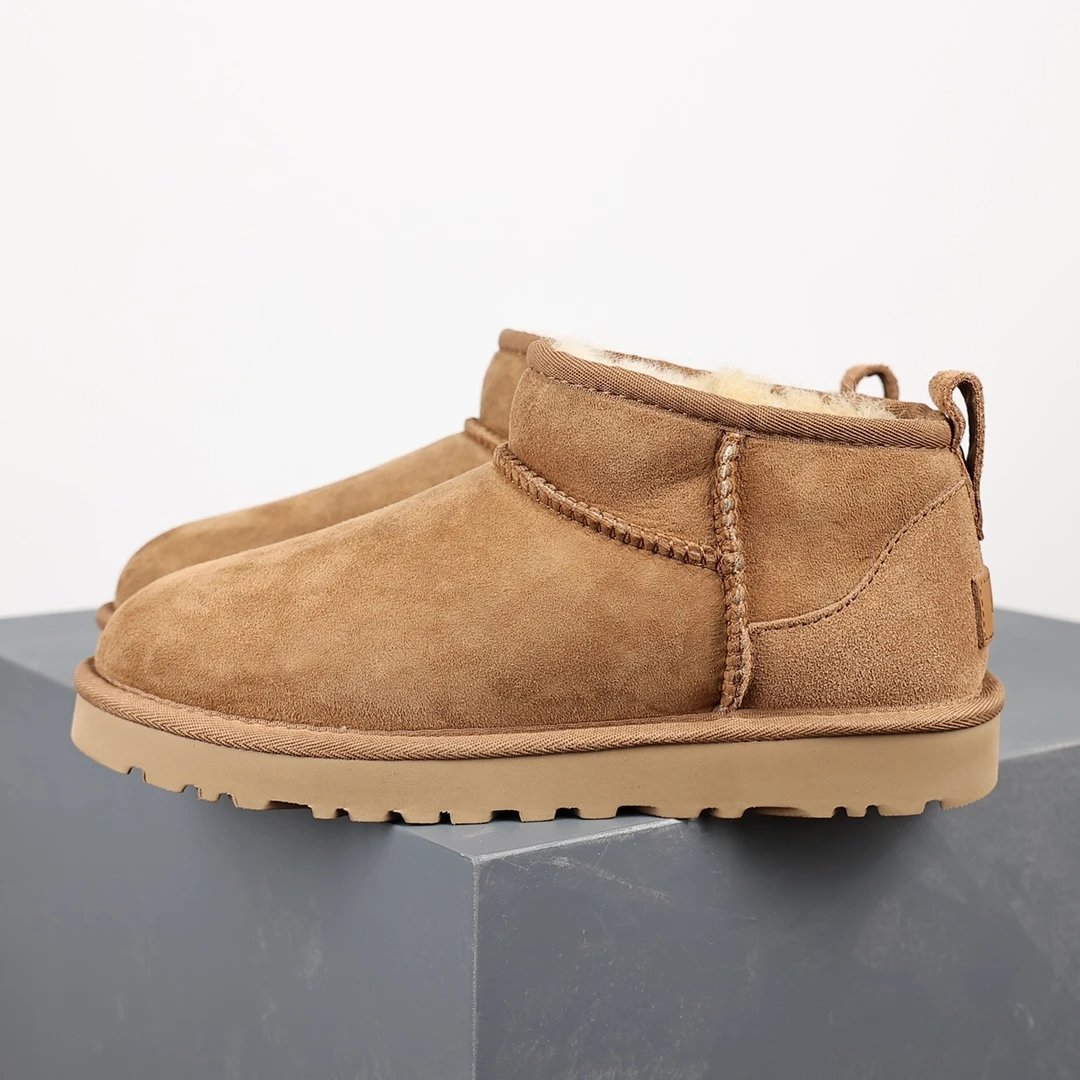 UGG Classic Ultra Mini Black