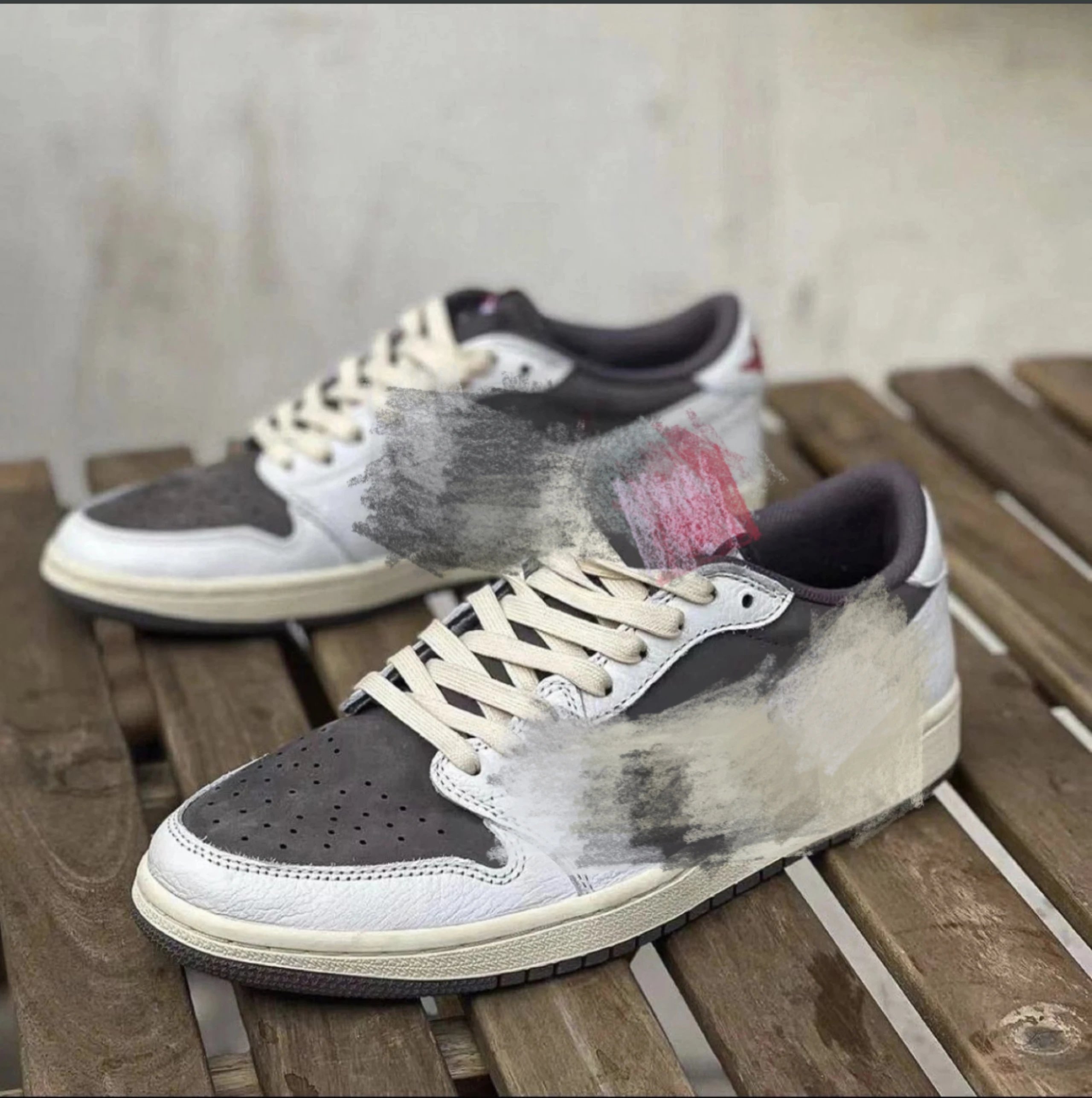 Air Jordan 1 Retro Low OG SP Travis Scott 'Reverse Mocha'