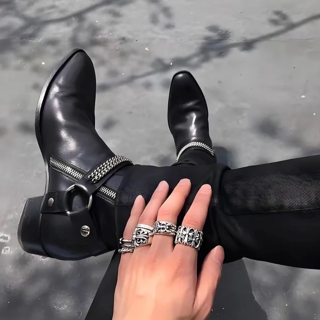 Saint Laurent Wyatt 40 Harness Boots in Smooth Leather Black