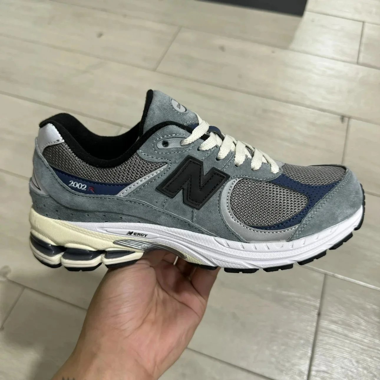 New Balance 2002R Grey (ML2002RA)
