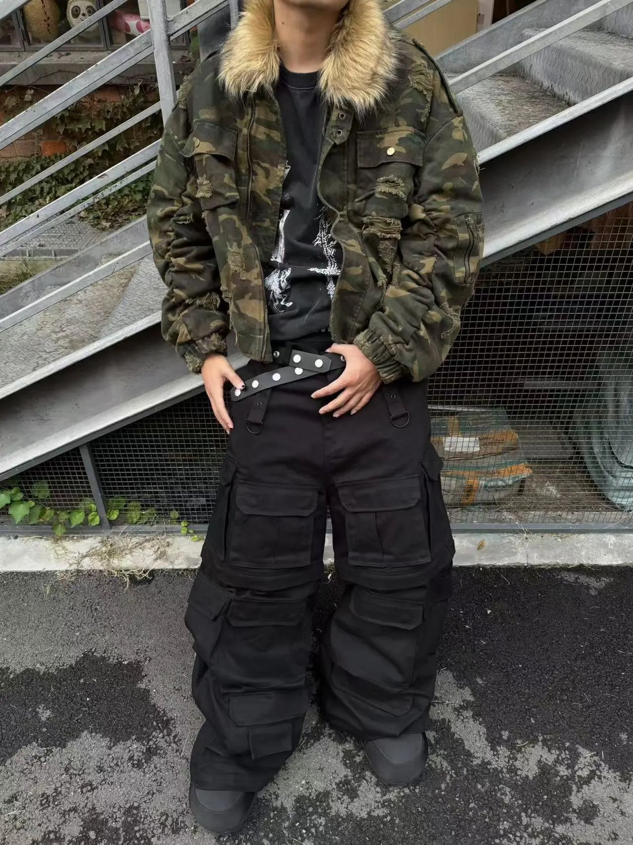 Vetements Multi-Pocket Baggy Cargo Pants Black