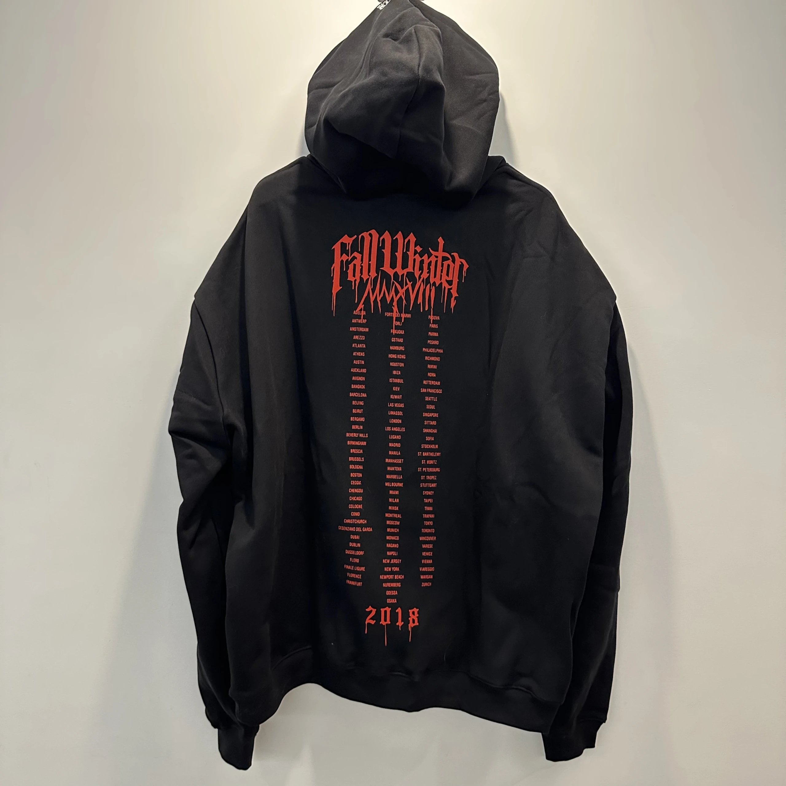 Vetements FW18 Metal Tour Logo Hoodie
