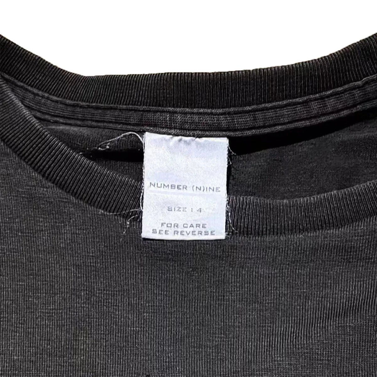 Number (N)ine Emblem Distressed Shield T-Shirt Black