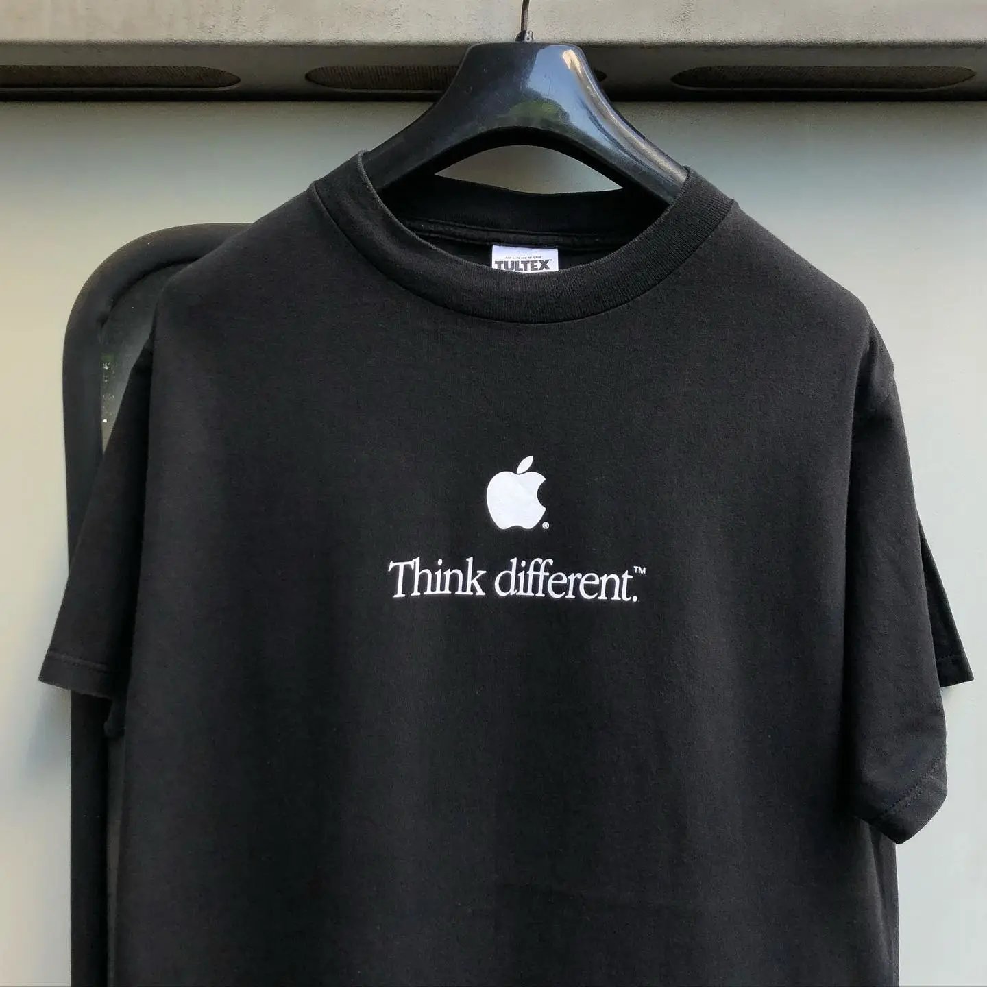 Apple Vintage Think Different Promo T-Shirt
