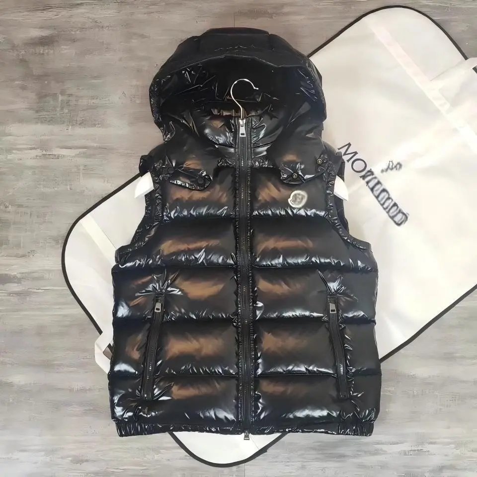 Moncler Maya Short Down Jacket Black