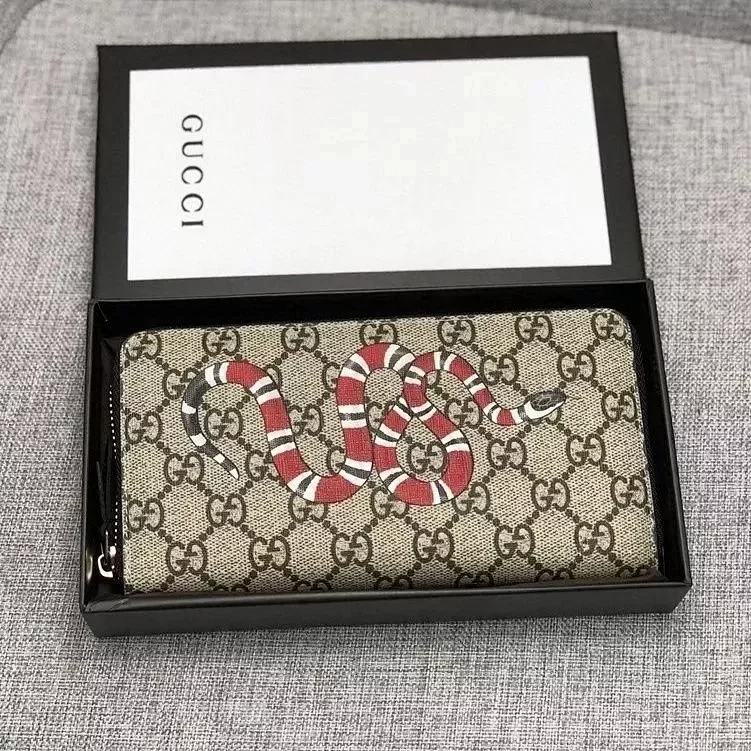 Gucci GG Supreme Bee Print Bi-Fold Wallet
