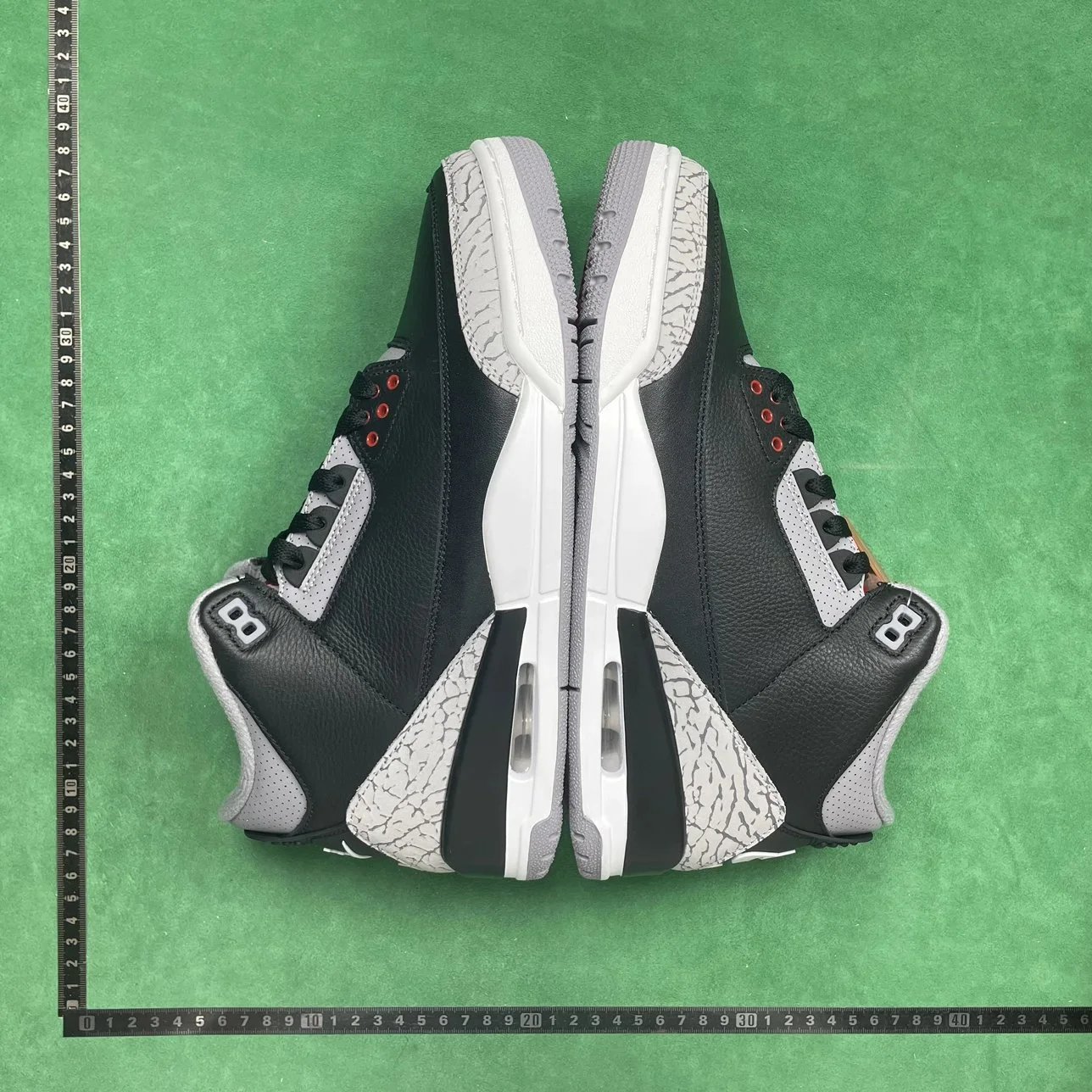 Jordan Air Jordan 3 Retro Black Cement (2024)