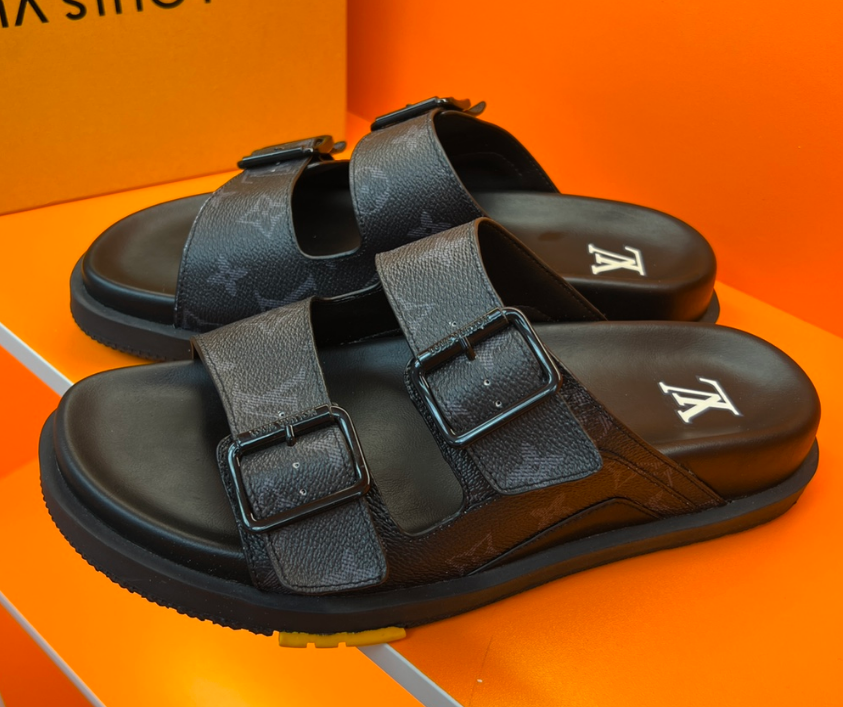 Louis Vuitton LV Trainer Mule Monogram Comic Black