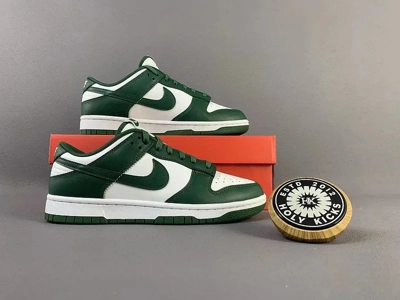Nike Dunk Low 'Love Me More' Pink