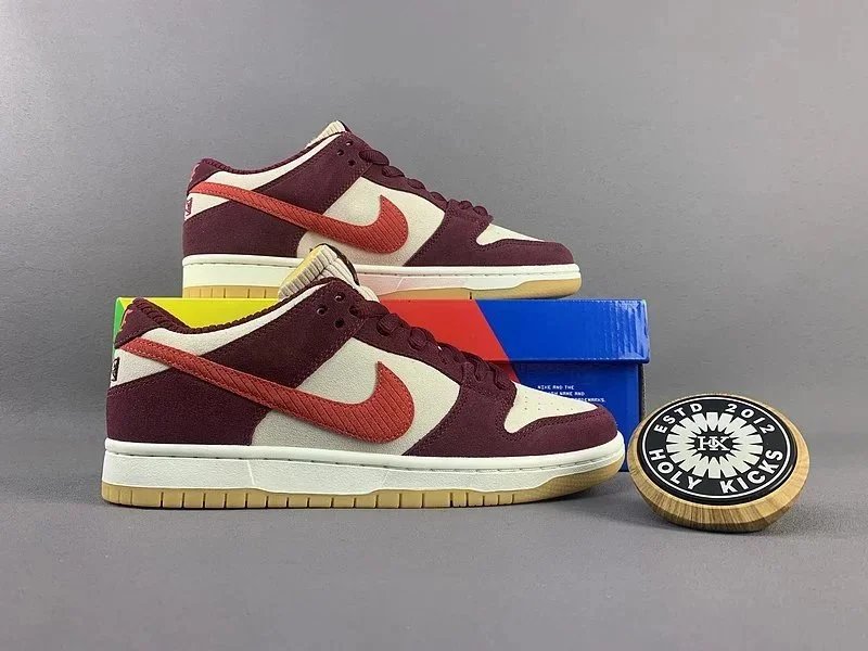 Nike Dunk Low 'Love Me More' Pink
