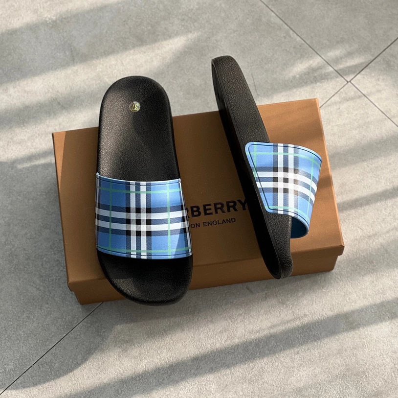 Burberry Furley Vintage Check Slides Archive Beige