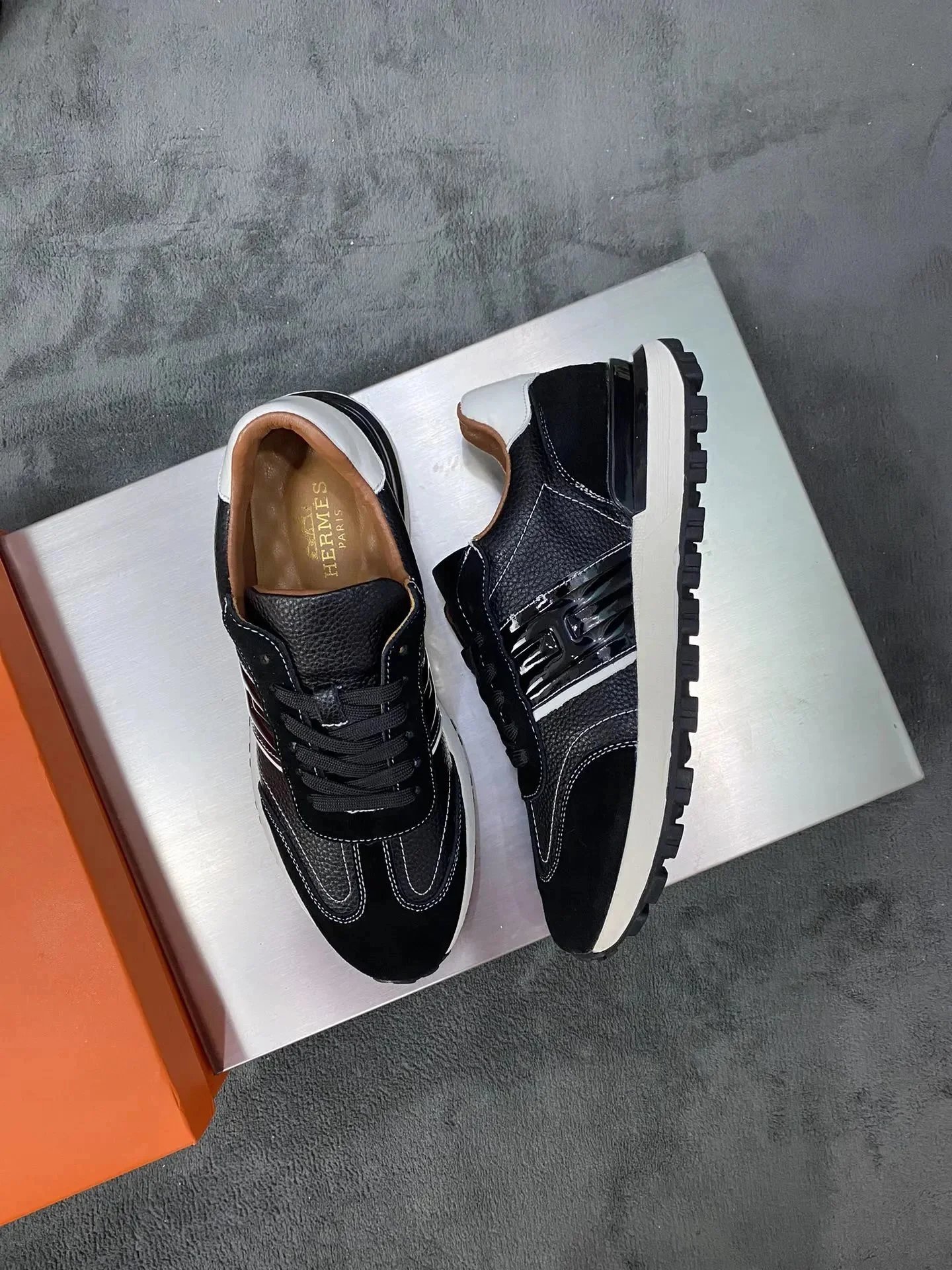 Hermès Bouncing Sneaker Black White