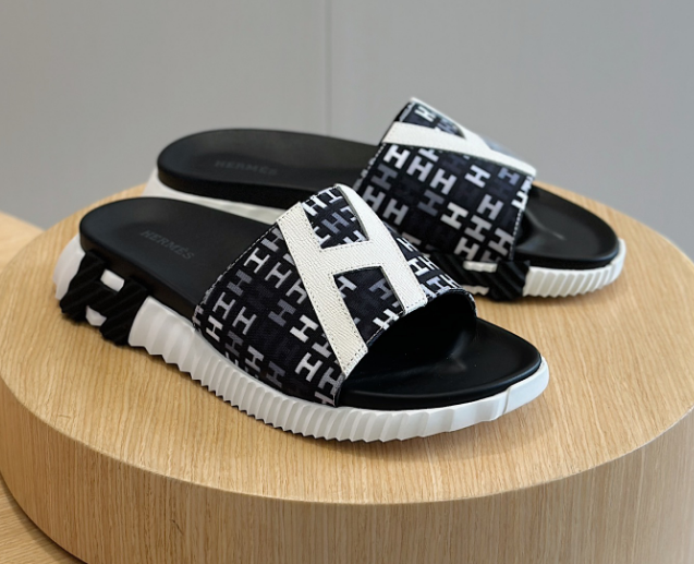 Hermès Infra Sandal Black White